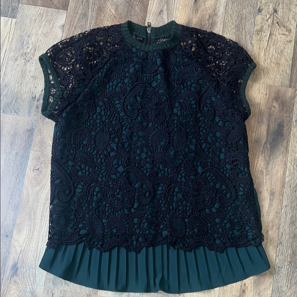 Miss Me Elegant Black Lace / dark green Top sz M